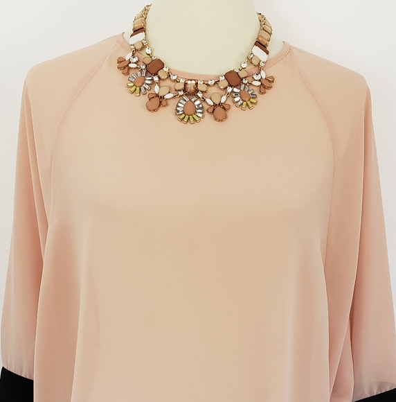 Fabulous Statement Piece Necklace - Picture 7 of 8